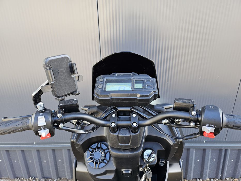 Скутер TANK X 150  кубов