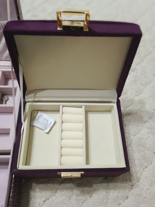 Шкатулки для украшений (новые)