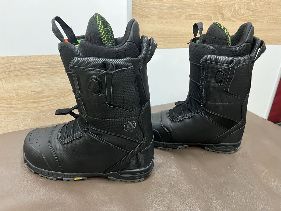 Burton Tourist Vibram 42,5 Сноуборд Обувки