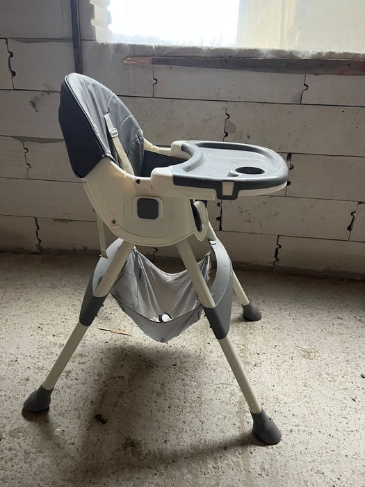 Scaun de masă pentru copii