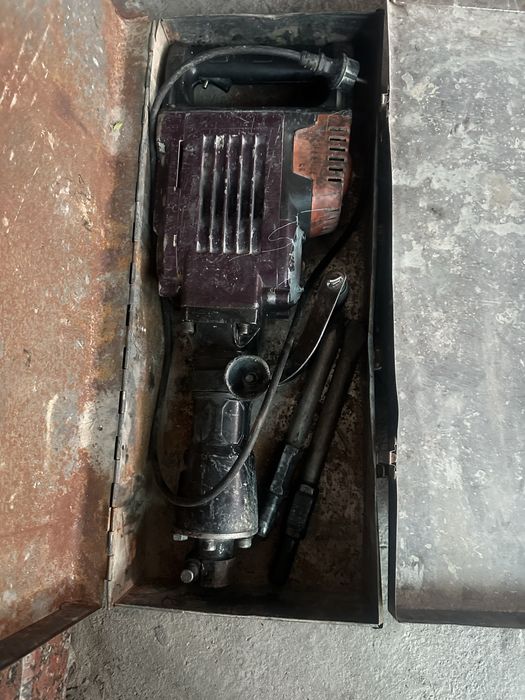 Adboynik sotiladi bu 17 kg