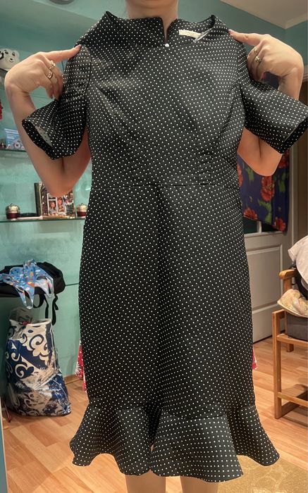 Продам женские платья