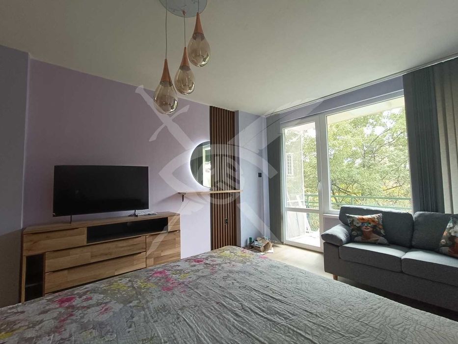 Дава се под наем Тристаен апартамент в София, Лозенец - 75 кв.м за 950 € - Снимка #4