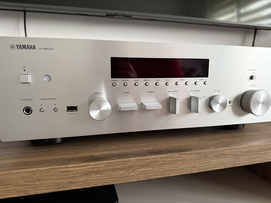 Yamaha R-N600A in garantie