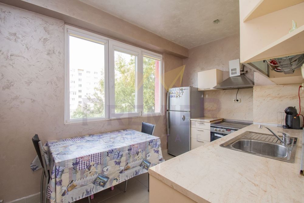 Продава се Двустаен апартамент в Перник, Изток - 61 кв.м за 1394 €/кв.м - Снимка #8