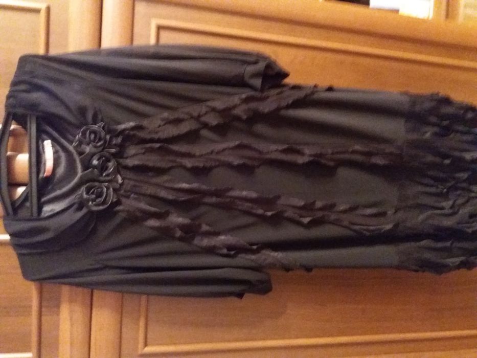 Платье р.50 в отличном состоянии