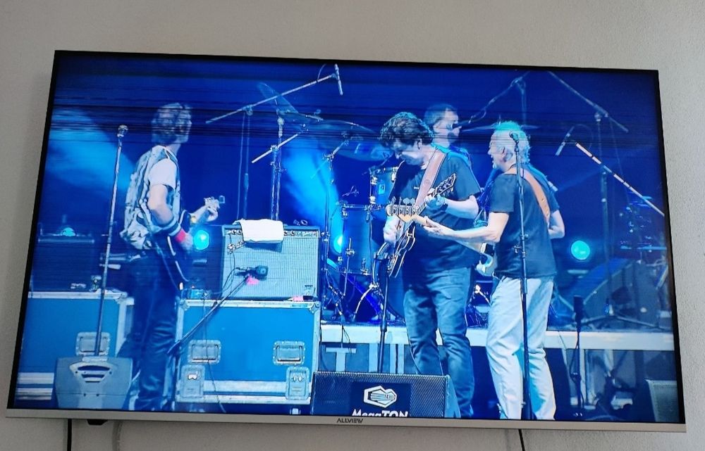 Allview 126 cm defect 
Allview QLED Android