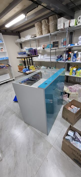 Продаётся ресешпн.  Полка кофе зона