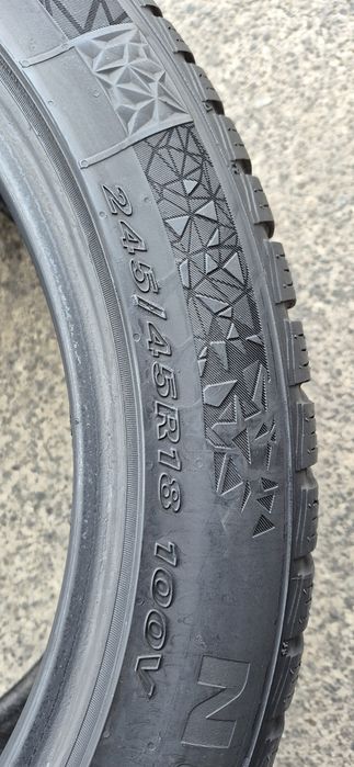 4 anvelope iarna Nexen,fata 245/45/18,spate 275/40/18.Pret/bucata.