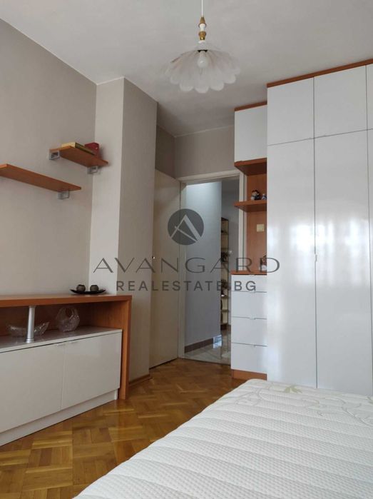 Продава се Тристаен апартамент в Пловдив, Център - 98 кв.м за 1786 €/кв.м - Снимка #3