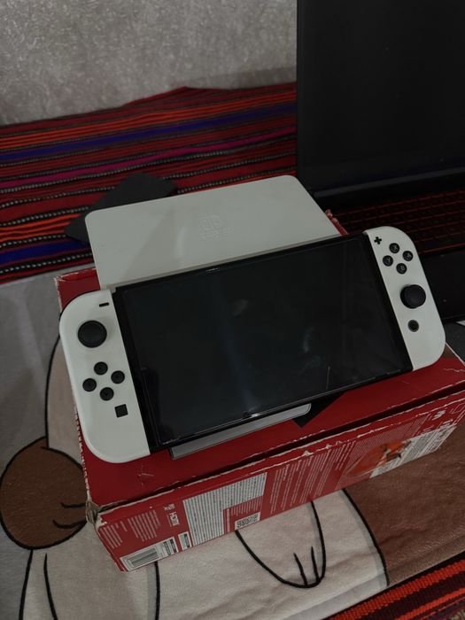 Nintendo switch oled+ИГРИ официальный