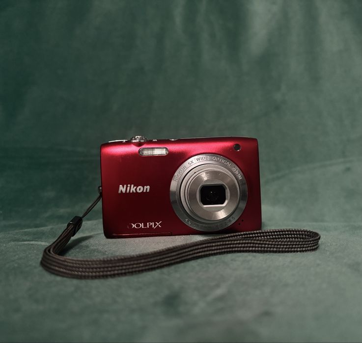 СРОЧНО!!!Nikon coolpix S2800