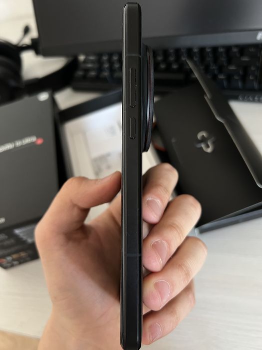 Продам Xiaomi 15 Ultra