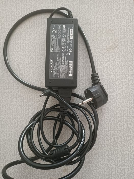 Зарядное устройство Asus