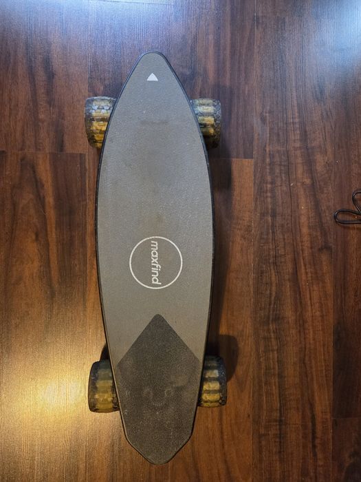 Skateboard electric