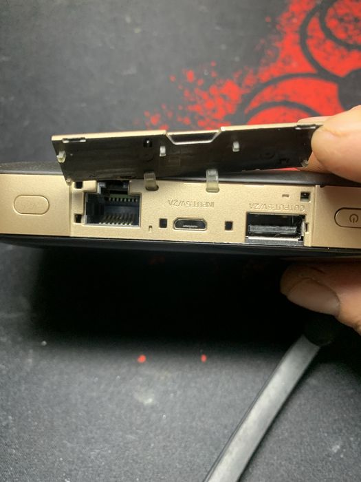 Router 4g Huawei E5885Ls-93a cu functie de power bank 6400mah