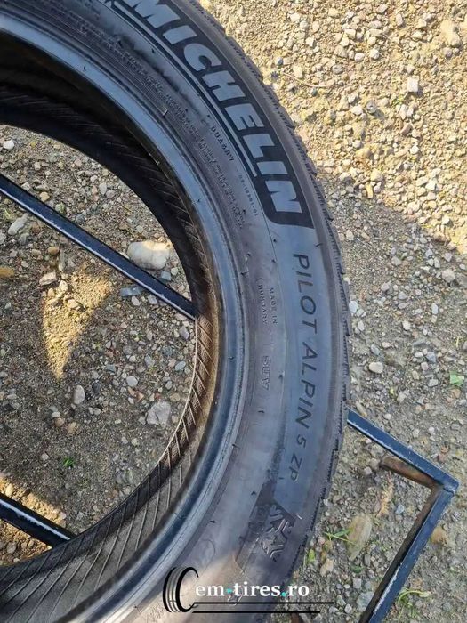 Anvelopa Iarna 245/50 R19 MICHELIN Pilot Alpin 5 ZP 105V - Runflat