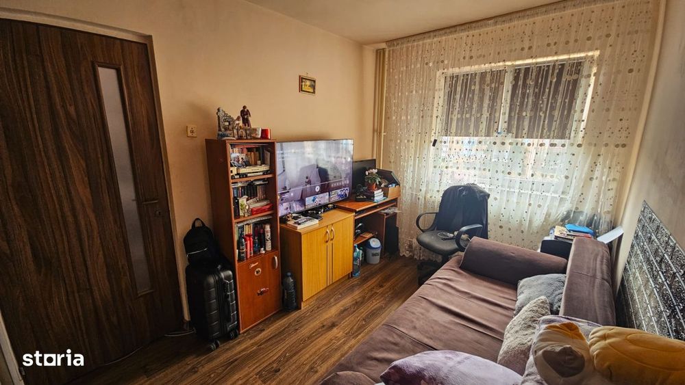 Apartament cu 3 camere, 38.19 mp, zona Valea Rosie
