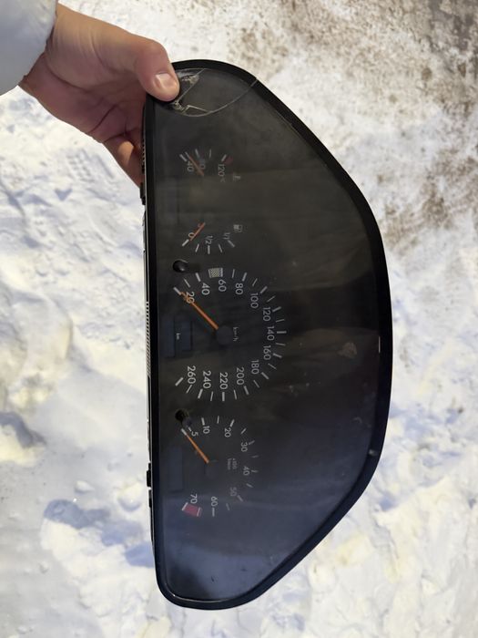 Запчасти на 202 мерседес