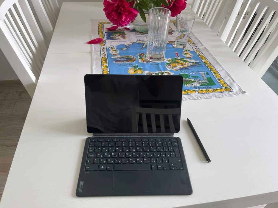 Lenovo Tab P11 with Precision Pen 2 and keyboard pack