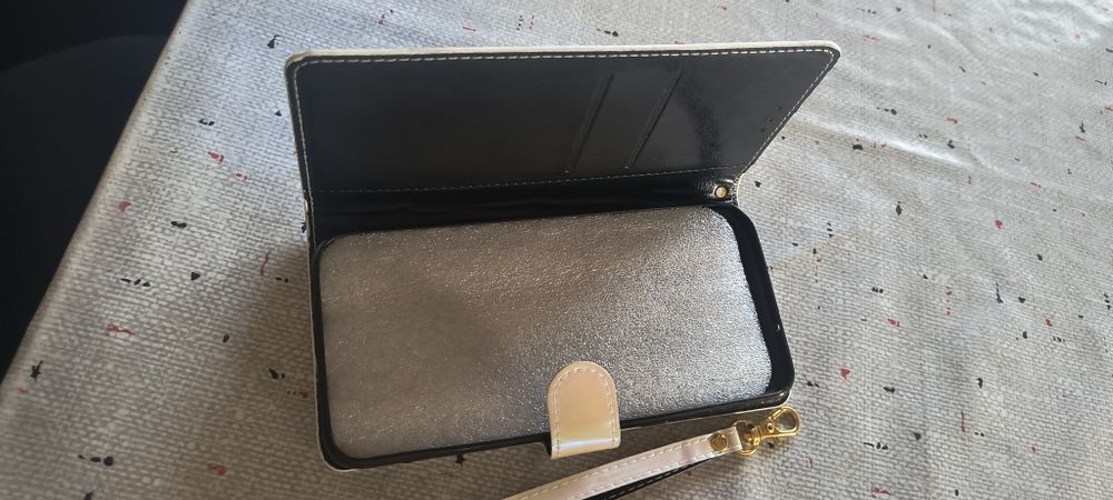 Калъф за телефон LG K61. Цвят хамелеон.