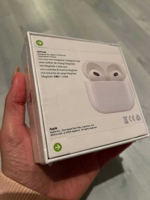 AirPods 3rd generation слушалки за iPhone Оригинални НОВИ