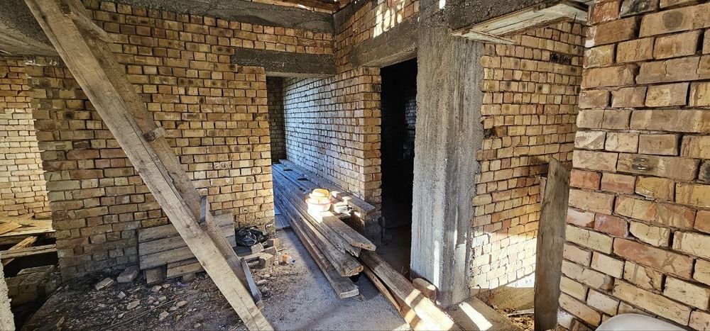 Срочно Чарвокда дача сотилади