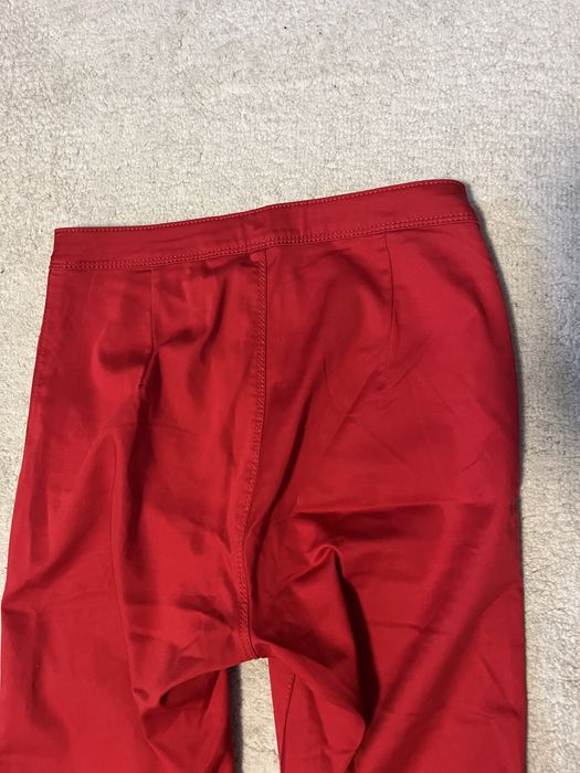 Червен дамски панталон с висока талия