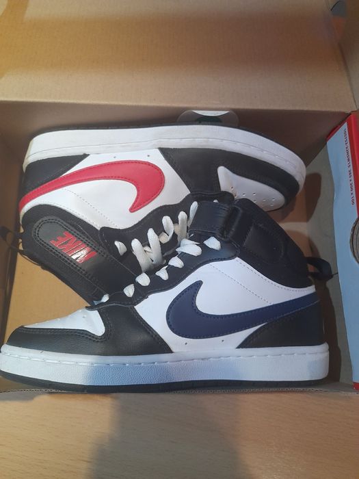 Маратонки NIKE COURT BOROUGH MID2- ползвани само веднъж