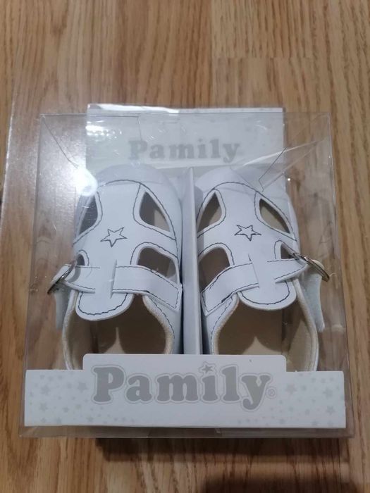Бебешки сандали Pamily