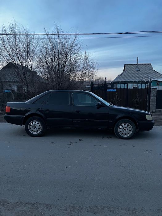 Продам Audi 100 c4 2.3