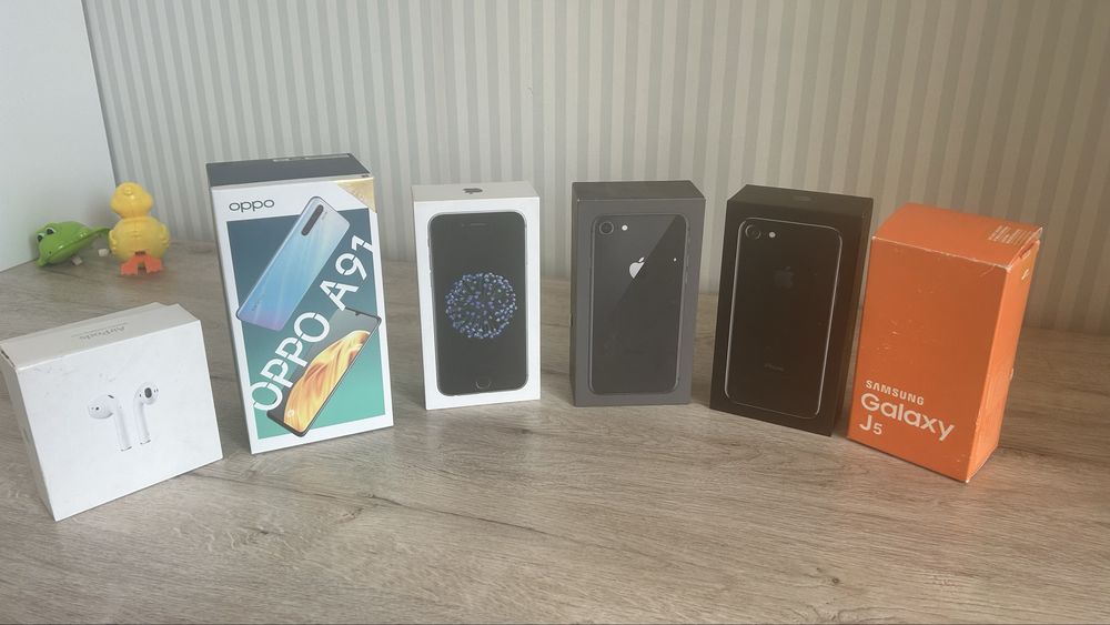 Продам коробки от телефонов