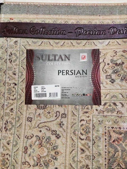 Продаю два ковра одинаковой расцветки, производство Турция