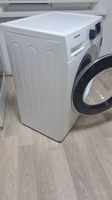 Продам стиральную машину