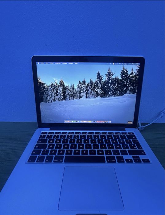 Vand macbook urgent