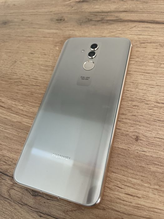 Huawei  mate 20 lite