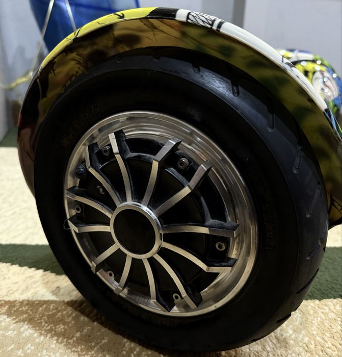 Гироскутер 10 дюймов в хорошем состоянии