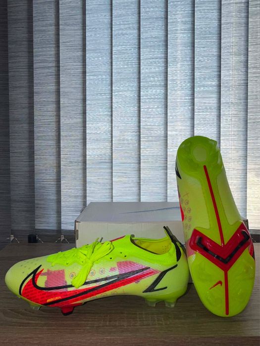 Футболни обувки nike mercurial