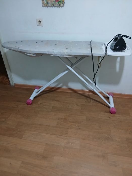 Глаженая доска новая 2года