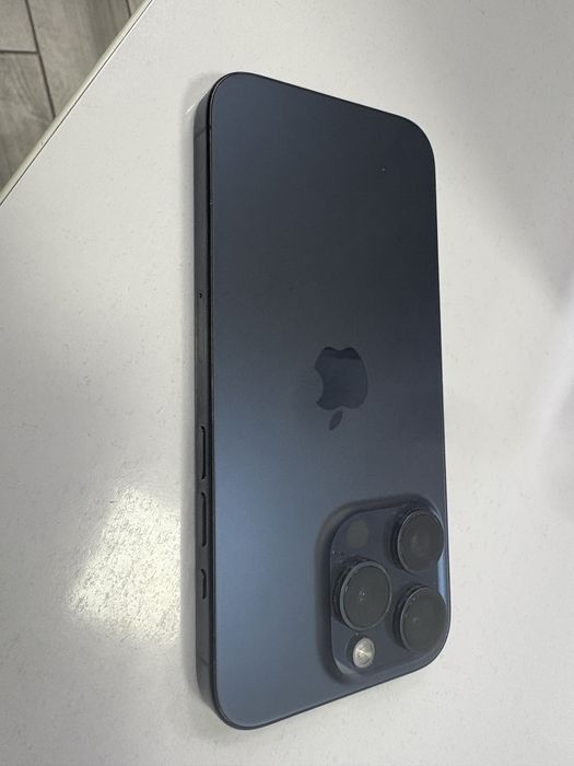 Iphone 15 pro 256 gb Синий