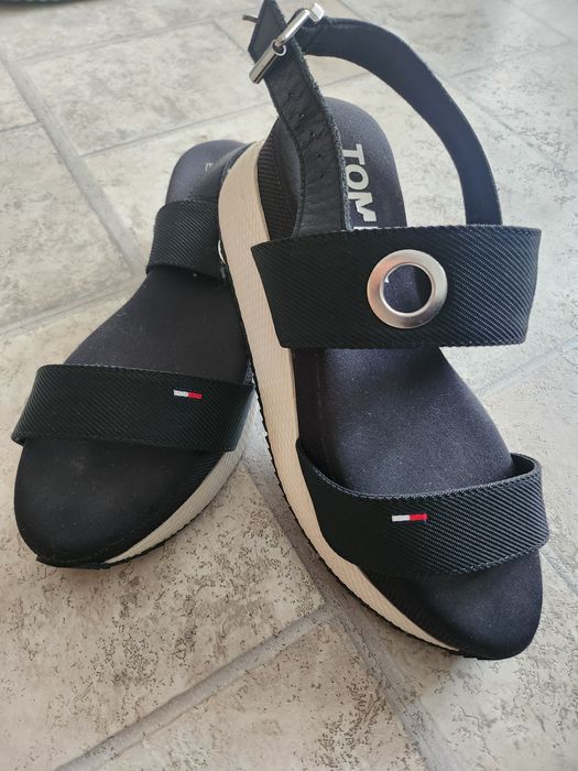 Vandi tenisi Tommy Hilfinger