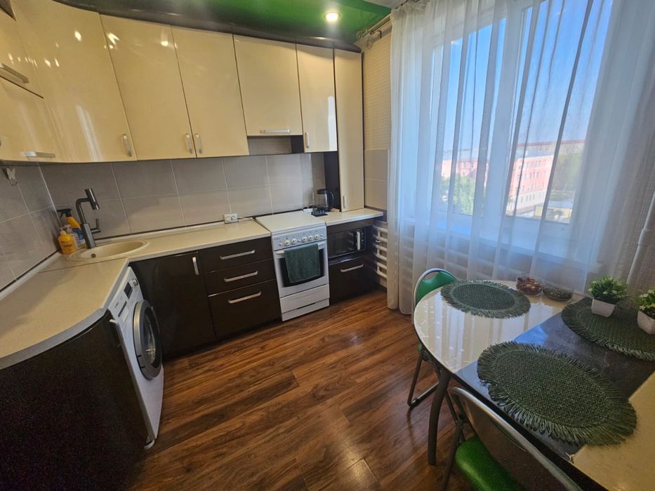 Продам 2 комн квартиру.Новая план.Центр