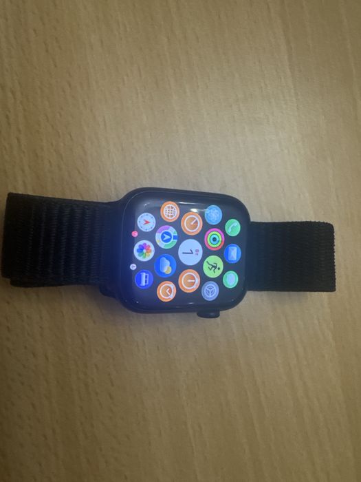 Смарт-часы Apple Watch Series 7 45 мм