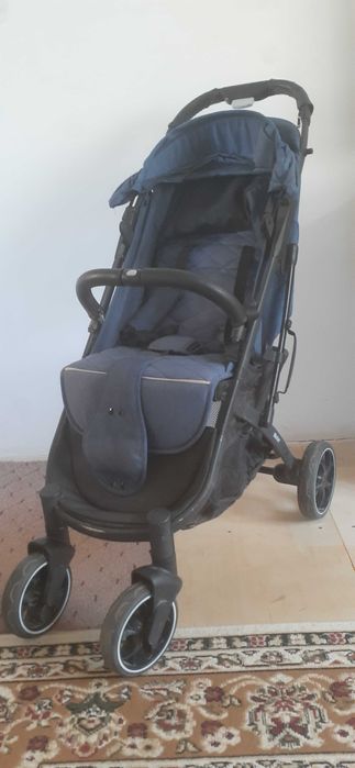 Продам детскую коляску