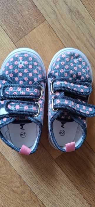 Детски обувки, сандали