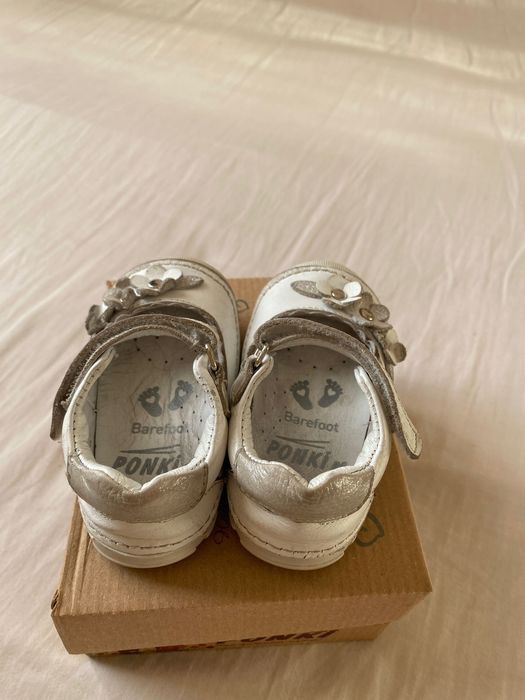 Бебешки обувки сандали PONKI BAREFOOT бели