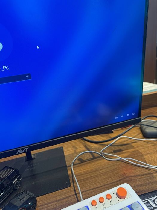 Monitor AVT | Монитор