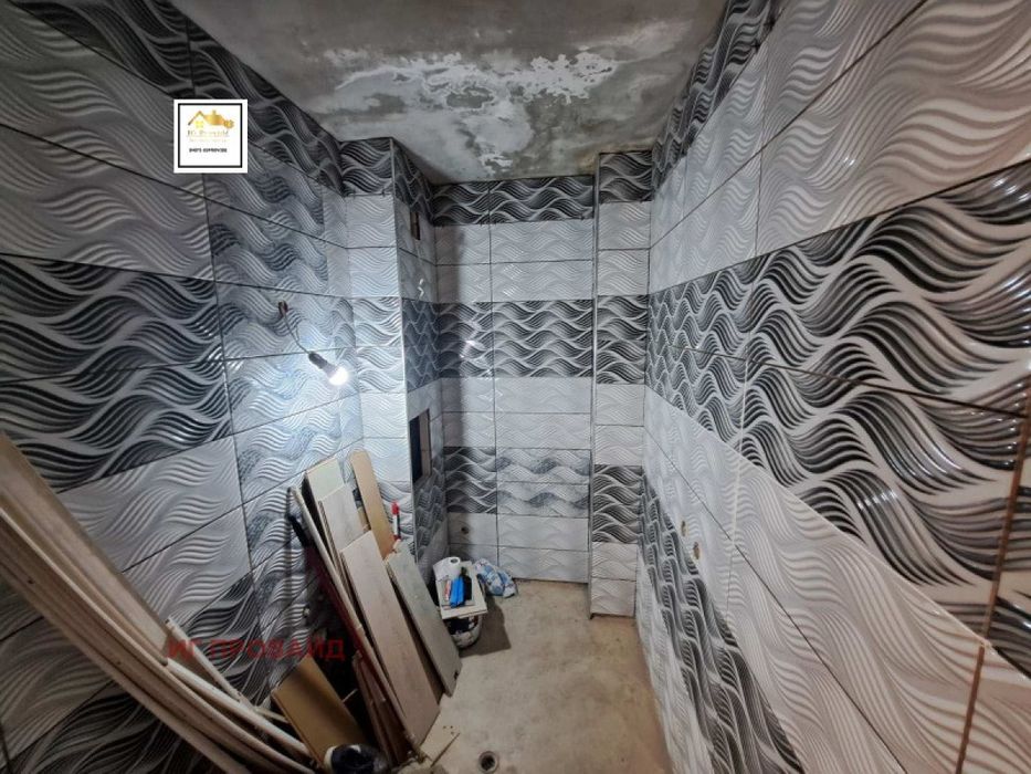 Продава се Двустаен апартамент в Айтос - 64 кв.м за 1188 €/кв.м - Снимка #4