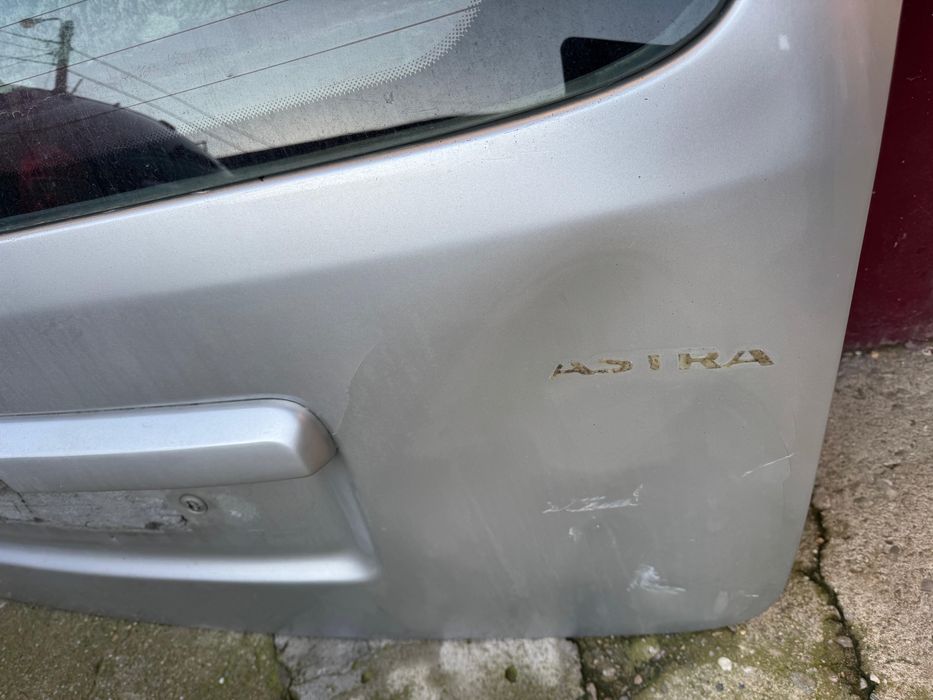 Haion complet (lovit) - Opel Astra G