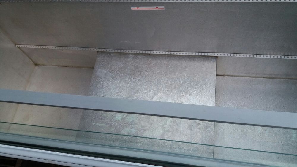 Хладилна витрина